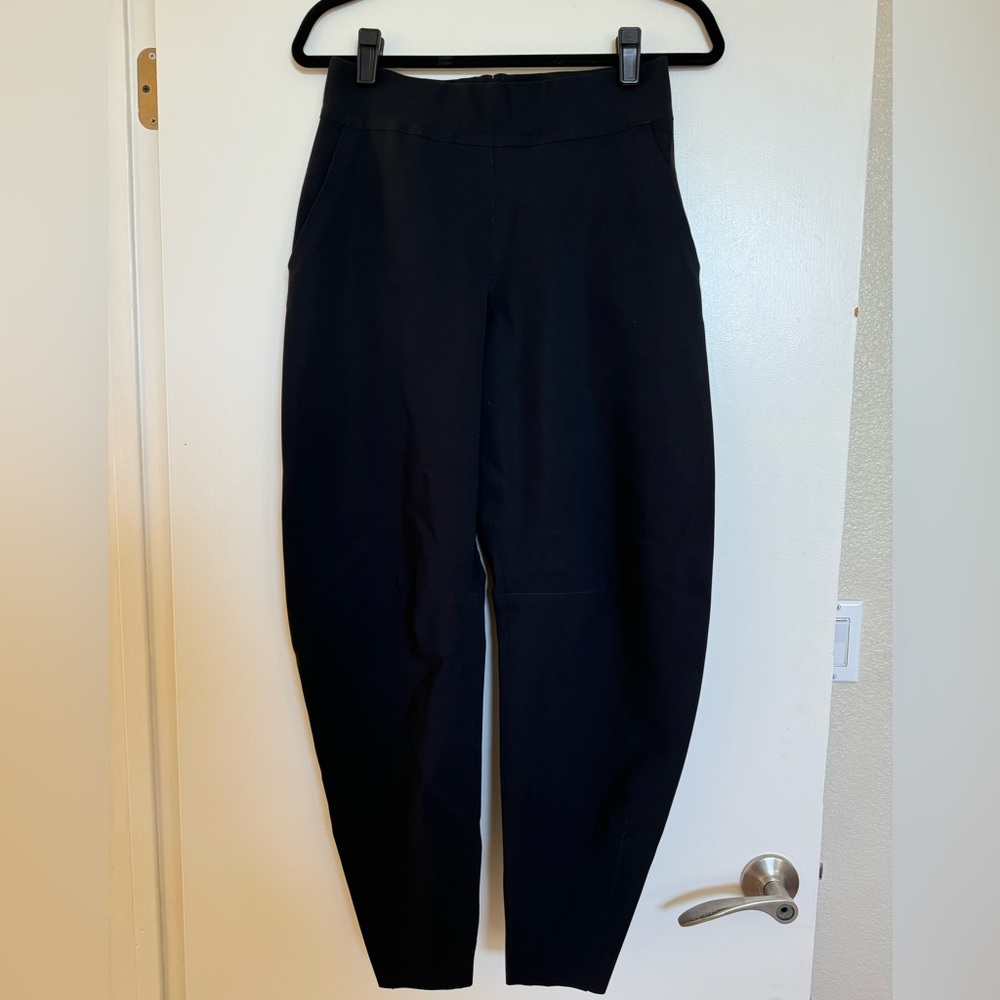 Lululemon active sportswear pants ladies